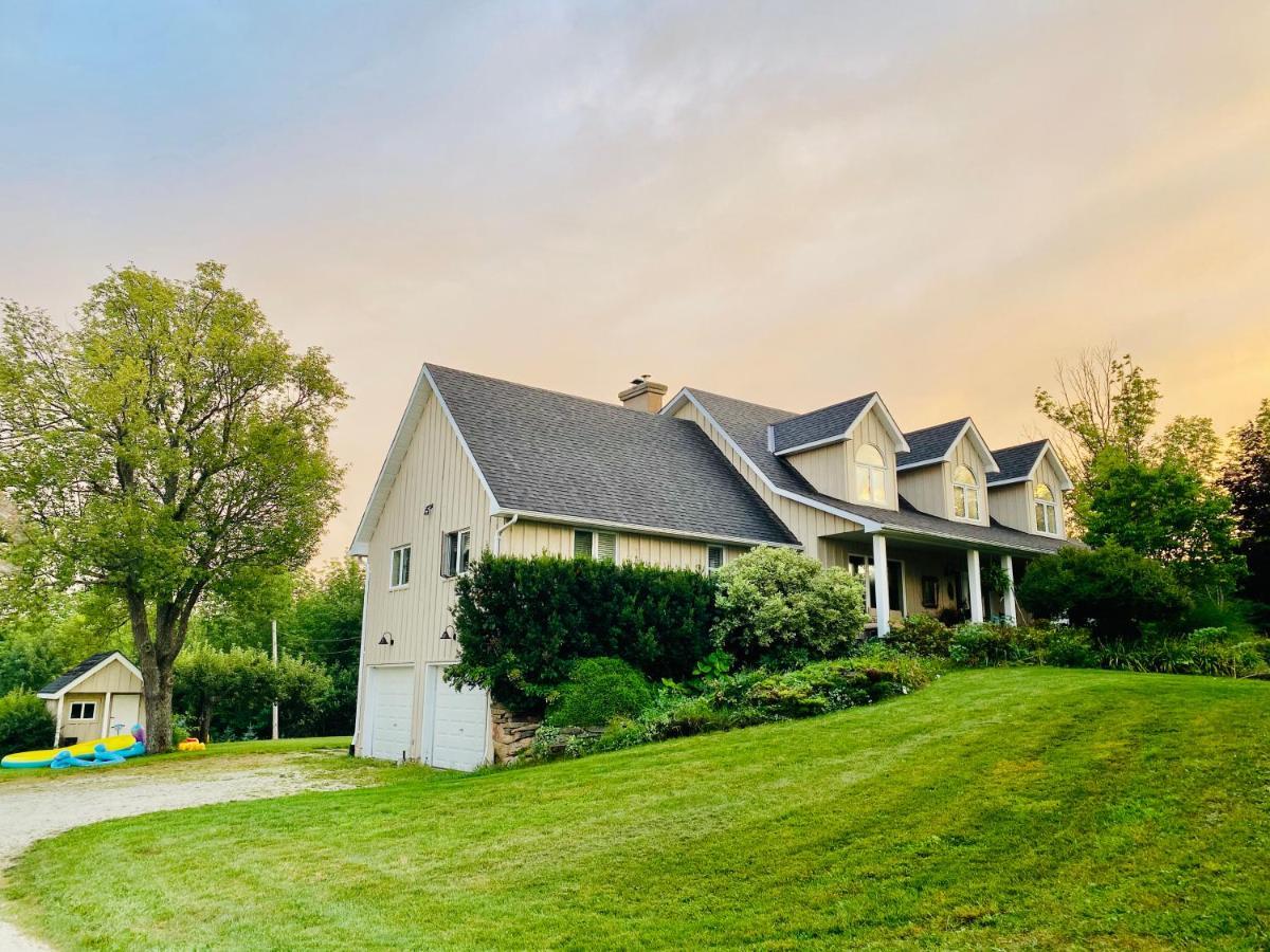 The Glen Huron Inn Duntroon Dış mekan fotoğraf